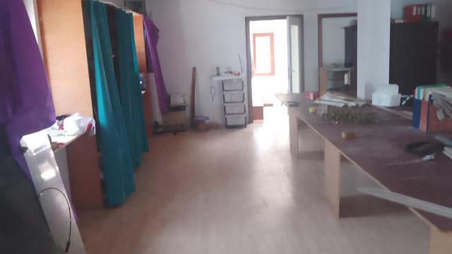 Poslovni prostor, Jednosoban, Izdavanje, 450m2, Gospodara Vučića, Vračar, Beograd