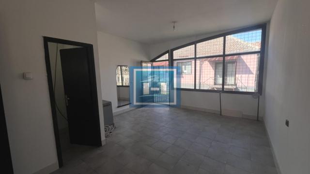 Poslovni prostor, Prodaja, 24m2, Centar, Gradska lokacija, Jagodina
