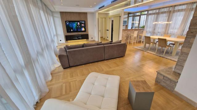 Stan, četvorosoban, Izdavanje, 148m2, Dedinje, Savski venac, Velisava Vulovica