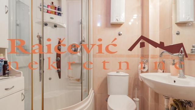 Stan, Prodaja, 214m2, Centar, Zemun, Gospodska