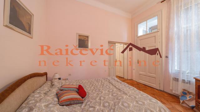 Stan, Prodaja, 214m2, Centar, Zemun, Gospodska