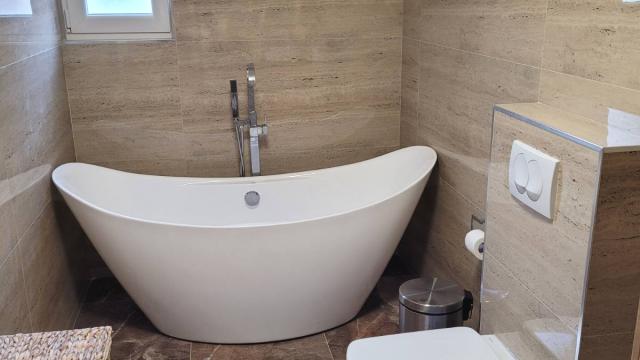 Kuća, Petosoban i veći, Prodaja, 150m2, Izletnicka