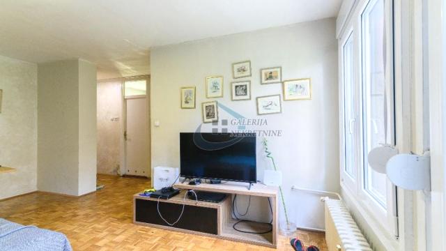 Stan, Troiposoban, Prodaja, 73m2, Blok 34 (Carina - Studentski grad), Novi Beograd, Bulevar Zorana Đinđića