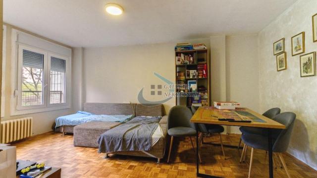 Stan, Troiposoban, Prodaja, 73m2, Blok 34 (Carina - Studentski grad), Novi Beograd, Bulevar Zorana Đinđića