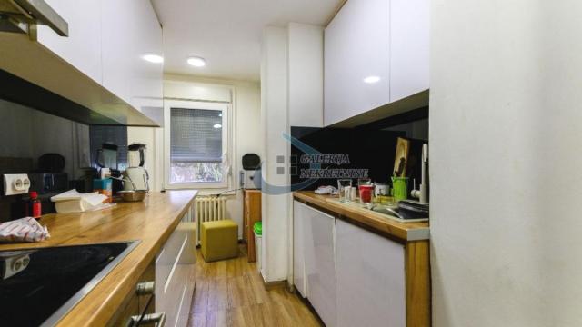 Stan, Troiposoban, Prodaja, 73m2, Blok 34 (Carina - Studentski grad), Novi Beograd, Bulevar Zorana Đinđića