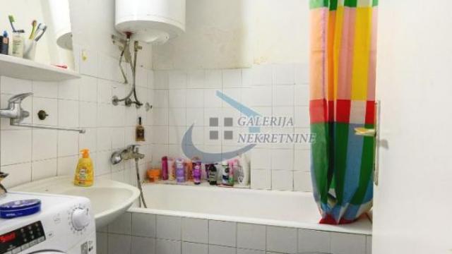 Stan, Troiposoban, Prodaja, 73m2, Blok 34 (Carina - Studentski grad), Novi Beograd, Bulevar Zorana Đinđića