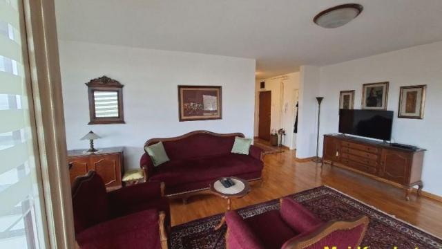 Stan, četvorosoban, Prodaja, 102m2, Dedinje, Savski venac, Veljka Lukića Kurjaka
