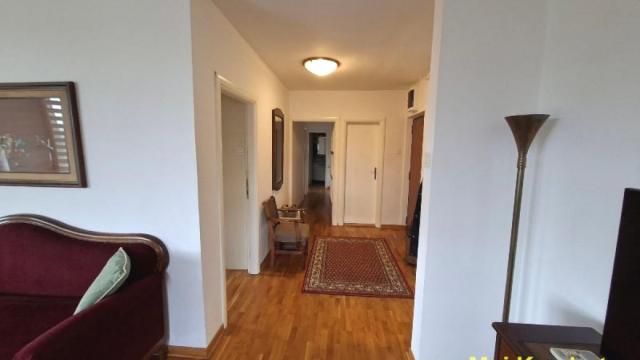 Stan, četvorosoban, Prodaja, 102m2, Dedinje, Savski venac, Veljka Lukića Kurjaka