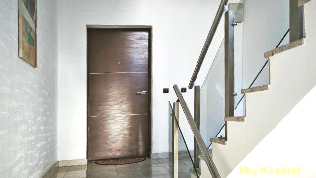 Stan, četvorosoban, Prodaja, 123m2, Sunčana padina, Čukarica, Veljka Petrovića