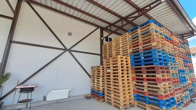 Poslovni prostor, Jednosoban, Izdavanje, 1000m2, Viljuša, Okolno mesto, Potes Pljosta 8a