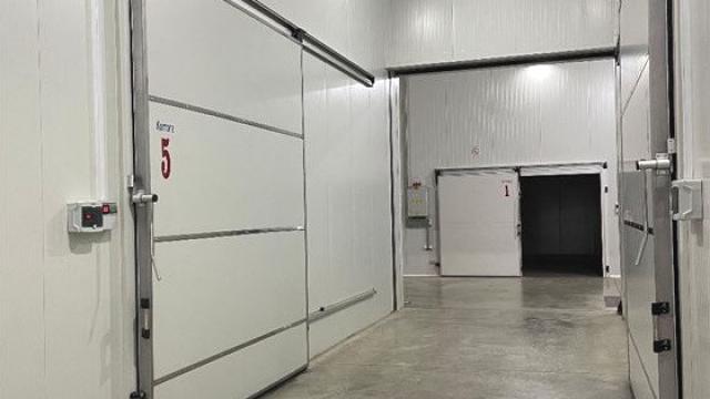 Poslovni prostor, Jednosoban, Izdavanje, 1000m2, Viljuša, Okolno mesto, Potes Pljosta 8a