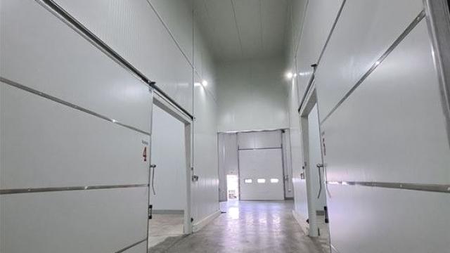 Poslovni prostor, Jednosoban, Izdavanje, 1000m2, Viljuša, Okolno mesto, Potes Pljosta 8a