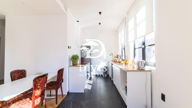 Stan, četvorosoban, Prodaja, 130m2, Nikodima Milaša