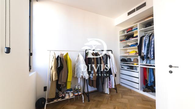 Stan, četvorosoban, Prodaja, 130m2, Nikodima Milaša