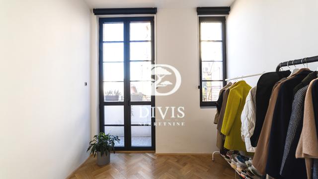 Stan, četvorosoban, Prodaja, 130m2, Nikodima Milaša