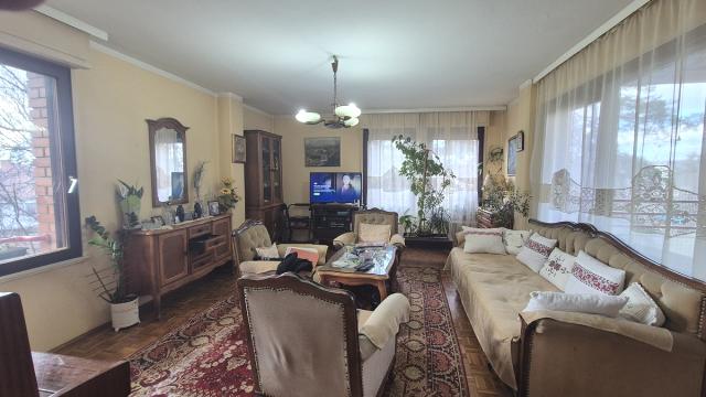 Stan, četvoroiposoban, Prodaja, 98m2, Kestenova