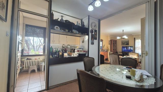 Stan, četvoroiposoban, Prodaja, 98m2, Kestenova