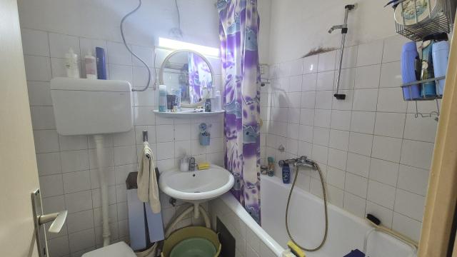 Stan, četvoroiposoban, Prodaja, 98m2, Kestenova