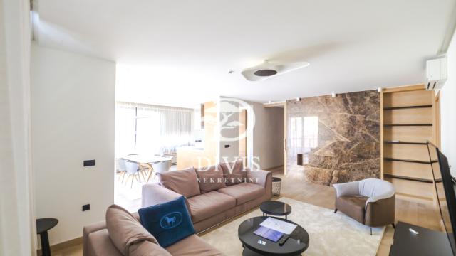 Stan, četvorosoban, Izdavanje, 132m2, Rankeova