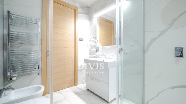 Stan, četvorosoban, Izdavanje, 132m2, Rankeova