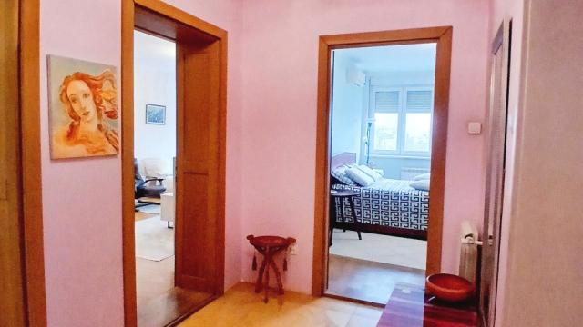 Stan, Dvosoban, Izdavanje, 88m2, Admirala Geprata