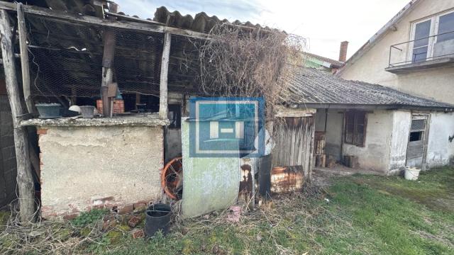 Kuća, Trosoban, Prodaja, 77m2, Ćuprija