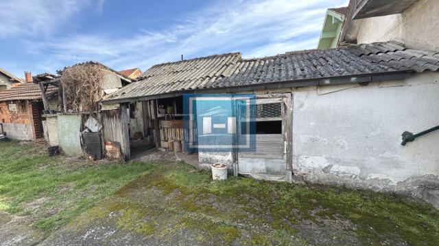 Kuća, Trosoban, Prodaja, 77m2, Ćuprija