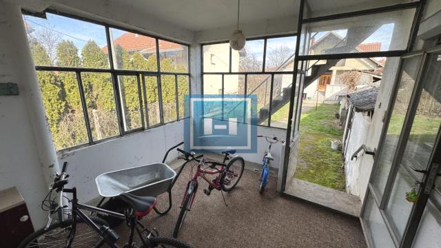 Kuća, Trosoban, Prodaja, 77m2, Ćuprija