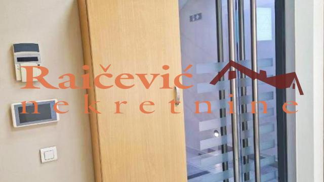 Poslovni prostor, Petosoban, Izdavanje, 216m2, Centar, Savski venac, Brankova