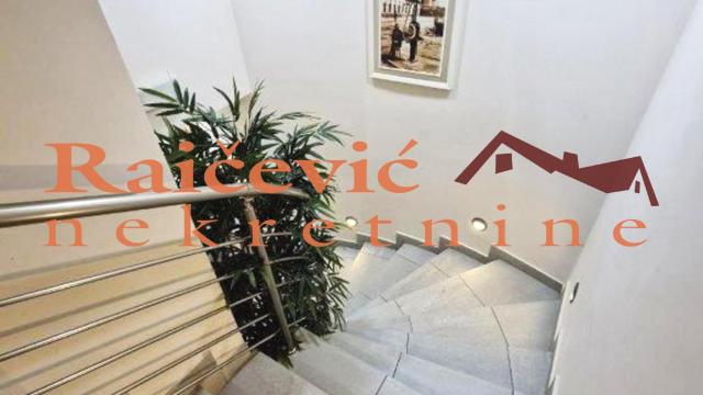 Poslovni prostor, Petosoban, Izdavanje, 216m2, Centar, Savski venac, Brankova