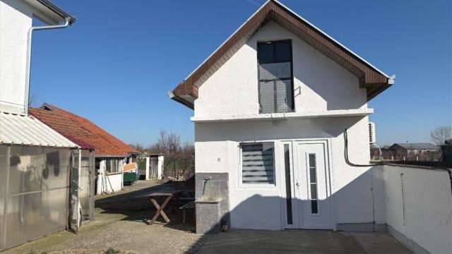 Kuća, Petosoban i veći, Prodaja, 274m2, Vojka, Okolno mesto, Solunska