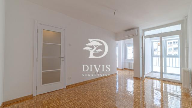 Stan, Dvosoban, Prodaja, 55m2, Bulevar Mihajla Pupina