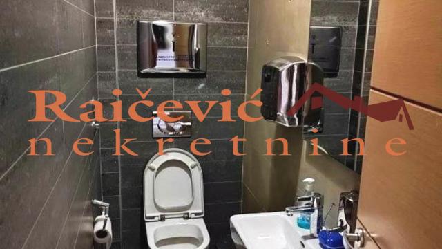 Poslovni prostor, Petosoban, Izdavanje, 210m2, Centar, Savski venac, Brankova