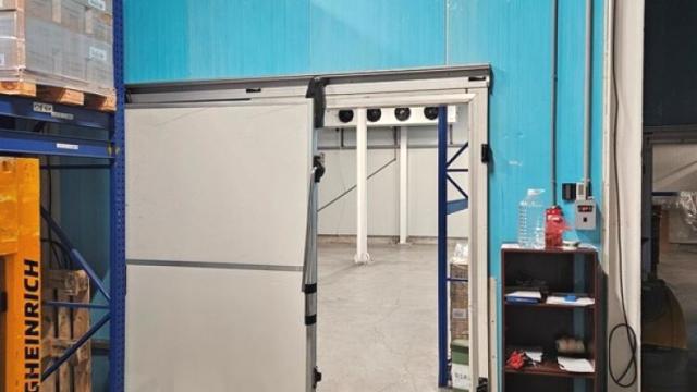 Poslovni prostor, Izdavanje, 2150m2, Plavi horizonti, Zemun, Cara Konstantina