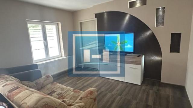 Kuća, Trosoban, Izdavanje, 90m2, Paraćin