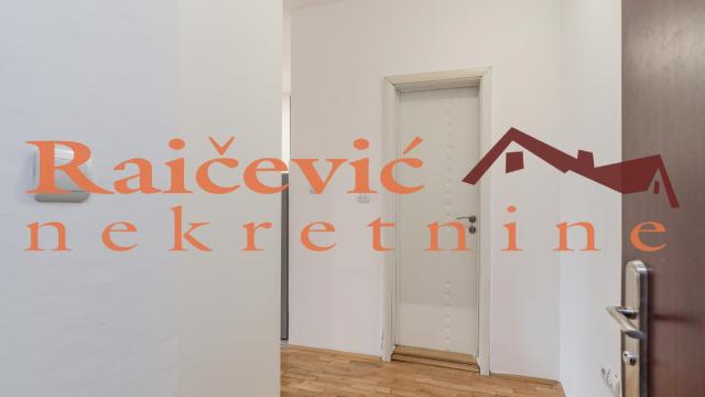 Stan, Jednoiposoban, Izdavanje, 43m2, SC Vračar, Vračar, Juzni bulevar