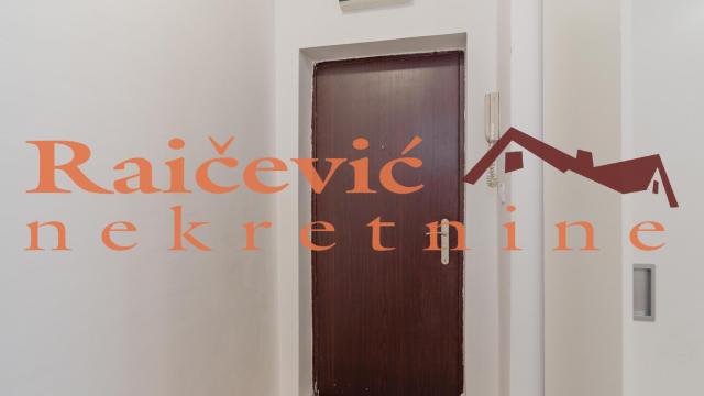 Stan, Jednoiposoban, Izdavanje, 43m2, SC Vračar, Vračar, Juzni bulevar