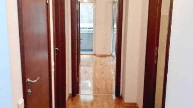 Poslovni prostor, Dvoiposoban, Prodaja, 81m2, Hram svetog Save, Vračar, Dubljanska