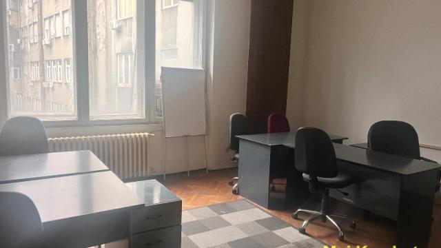 Poslovni prostor, Izdavanje, 1400m2, Trg Nikole Pašića, Stari grad, Trg Nikole Pašića