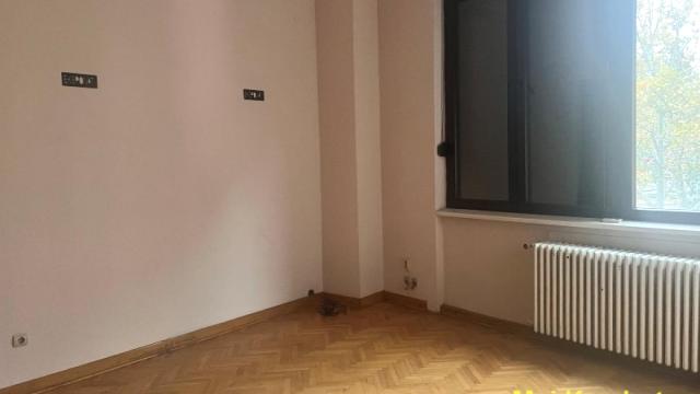 Poslovni prostor, Izdavanje, 1400m2, Trg Nikole Pašića, Stari grad, Trg Nikole Pašića