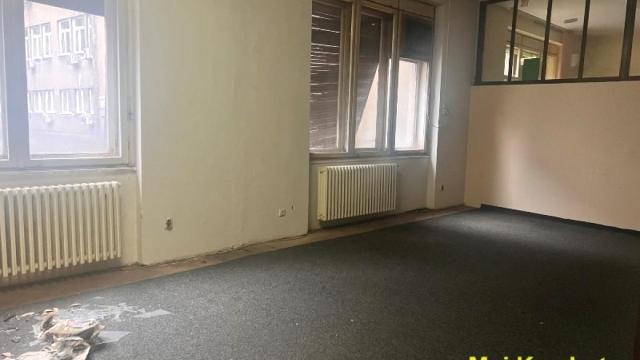 Poslovni prostor, Izdavanje, 1400m2, Trg Nikole Pašića, Stari grad, Trg Nikole Pašića