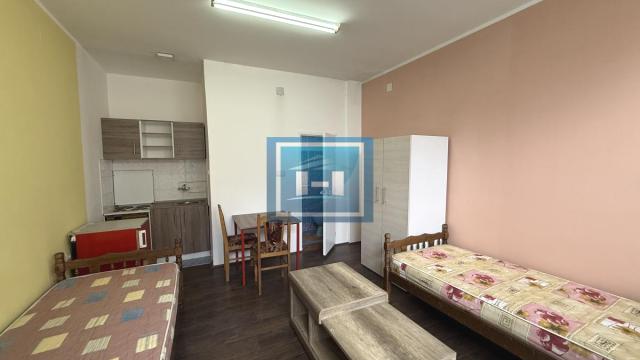 Stan, Jednoiposoban, Izdavanje, 93m2, Centar, Gradska lokacija, Jagodina