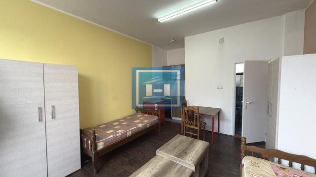 Stan, Jednoiposoban, Izdavanje, 93m2, Centar, Gradska lokacija, Jagodina