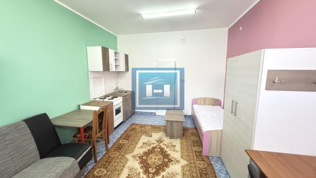 Stan, Jednoiposoban, Izdavanje, 93m2, Centar, Gradska lokacija, Jagodina