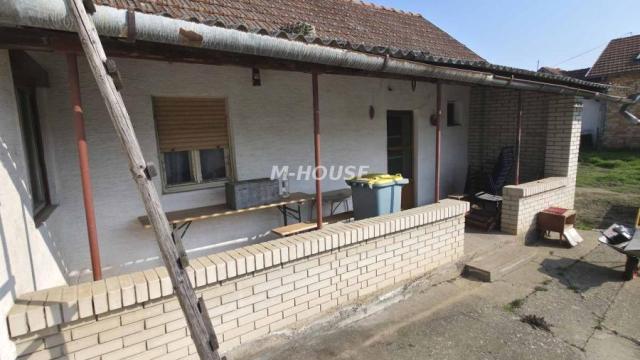 Kuća, Trosoban, Prodaja, 115m2, Goge, Gradska lokacija, Sombor