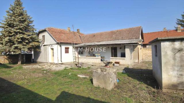 Kuća, Trosoban, Prodaja, 115m2, Goge, Gradska lokacija, Sombor