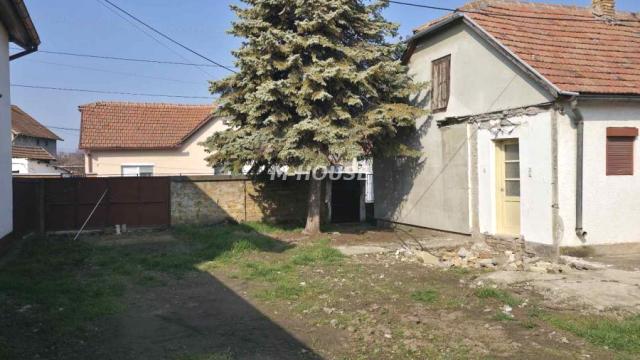 Kuća, Trosoban, Prodaja, 115m2, Goge, Gradska lokacija, Sombor