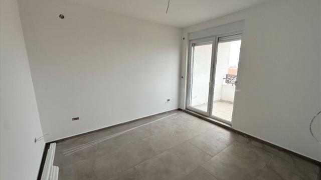 Stan, Trosoban, Prodaja, 65m2, Novi Banovci, Okolno mesto, Svetosavska