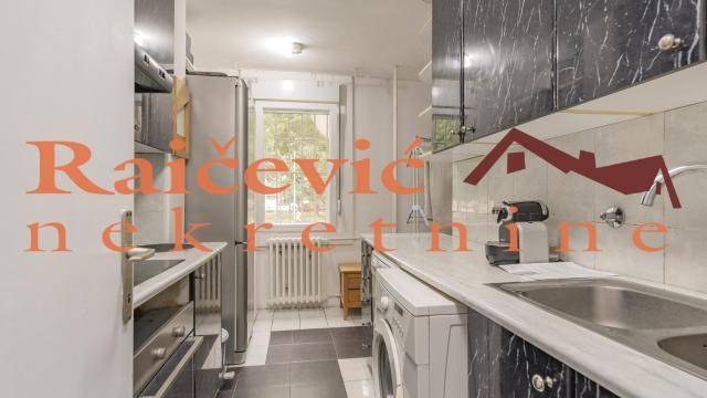 Stan, Trosoban, Prodaja, 86m2, Blok 34 (Carina - Studentski grad), Novi Beograd, Bulevar Zorana Djindjica