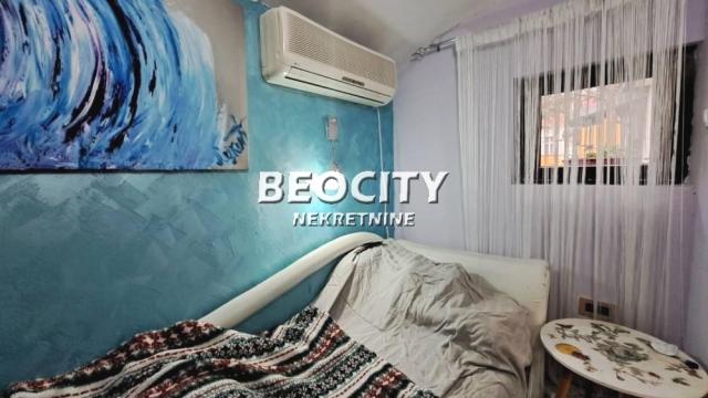 Kuća, Jednoiposoban, Prodaja, 28m2, Kalenić pijaca, Vračar, Trnska